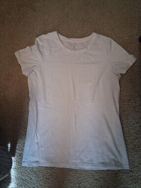 Women's Amazon Essentials t-shirt